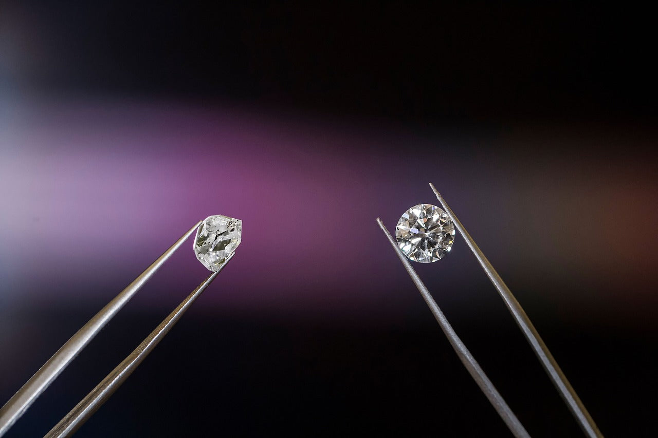 Come riconoscere i diamanti di qualità: la regola delle 4C
