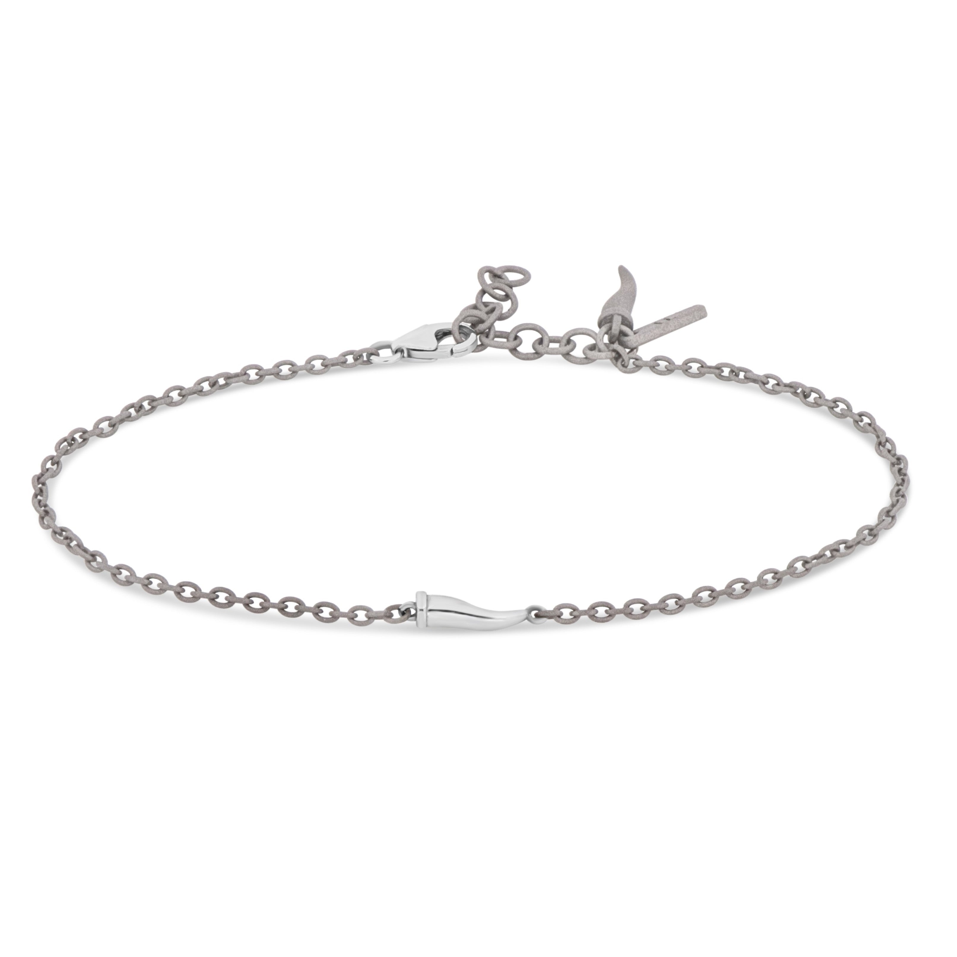 BRACCIALE UOMO IN TITANIO CON CORNETTO E MOSCHETTONE IN ORO BIANCO 9 KT