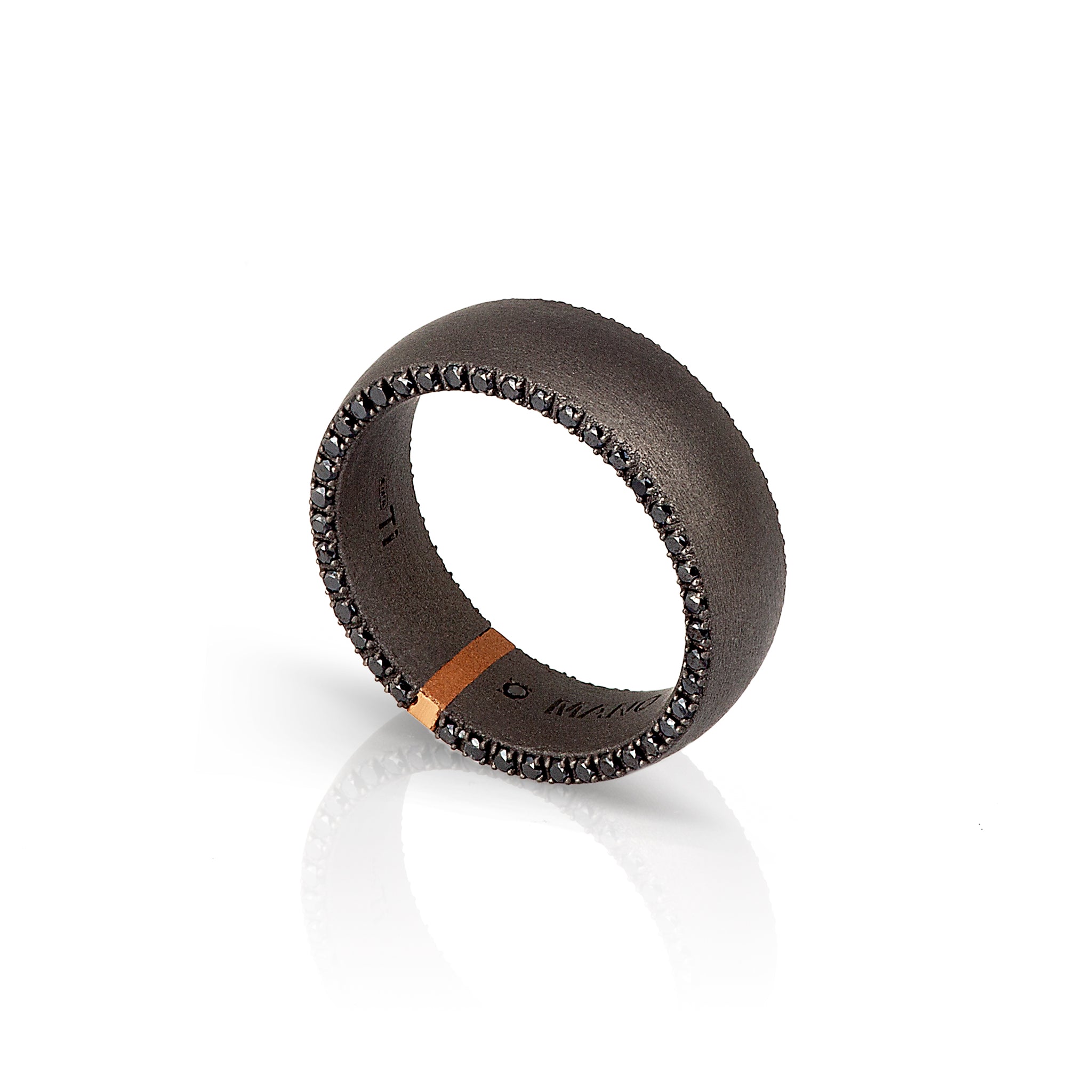 BAGUE LIGNE MINIMAL EN TITANE, OR ROUGE 18 KT ET 82 DIAMANTS NOIRS