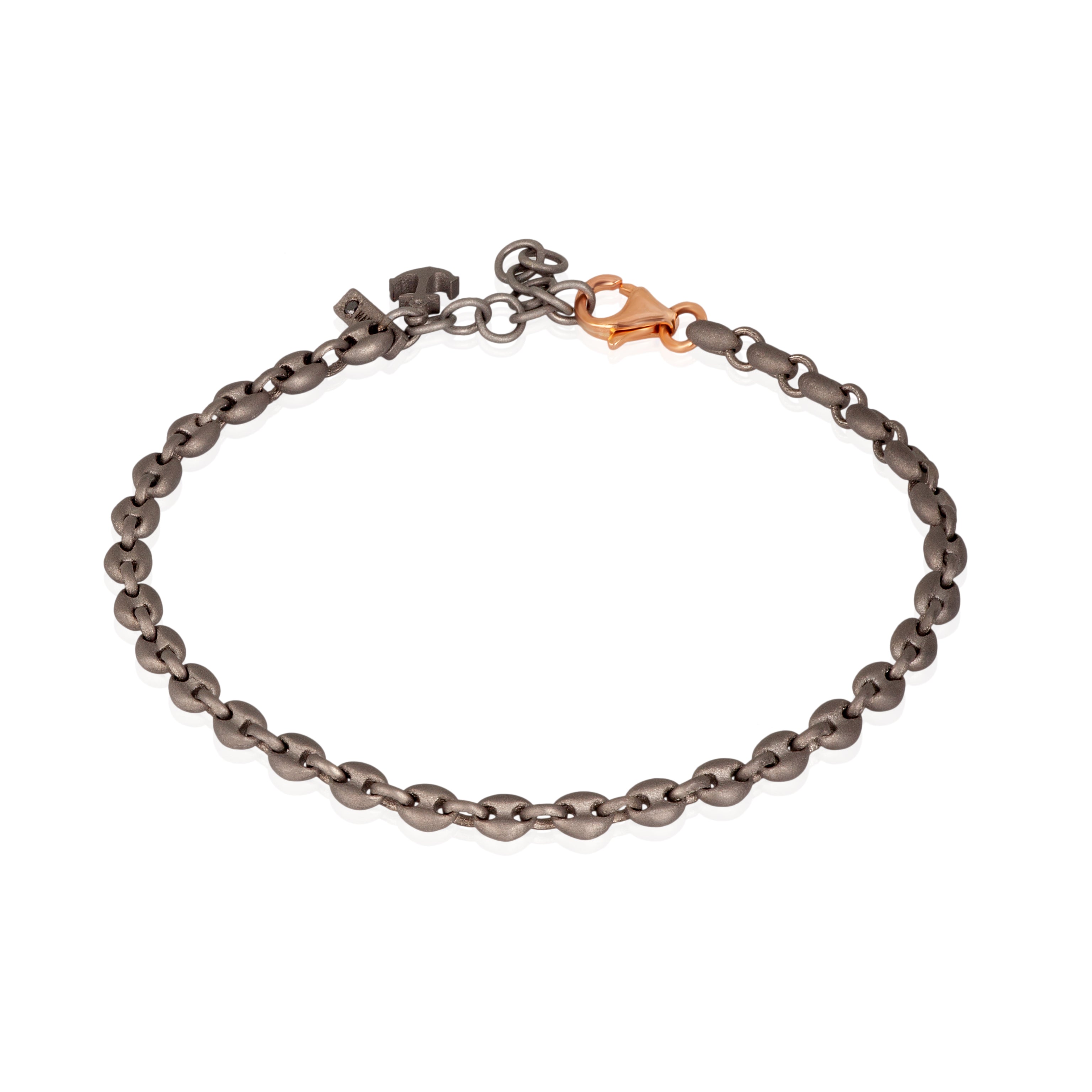 BRACELET HOMME AVEC PETITES MAILLES MARINE EN TITANE ET OR ROUGE 9 KT, ANCRE EN TITANE ET DIAMANT NOIR