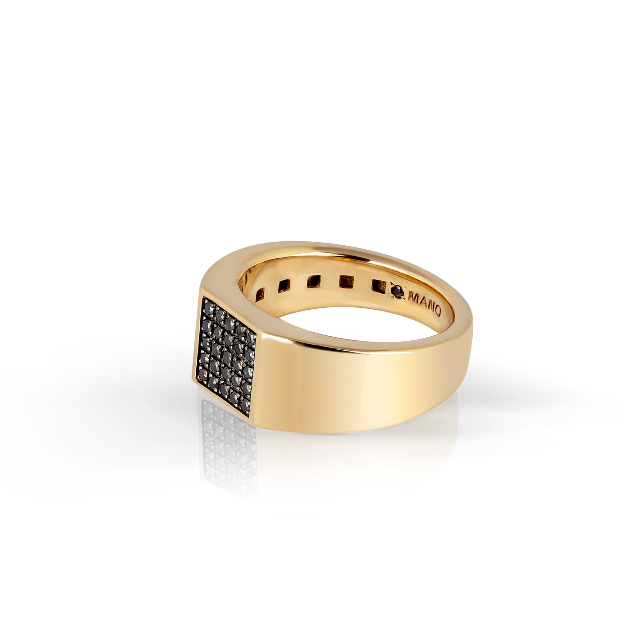 ANELLO UOMO ORO GIALLO 9 KT CON 25 DIAMANTI BLACK.
