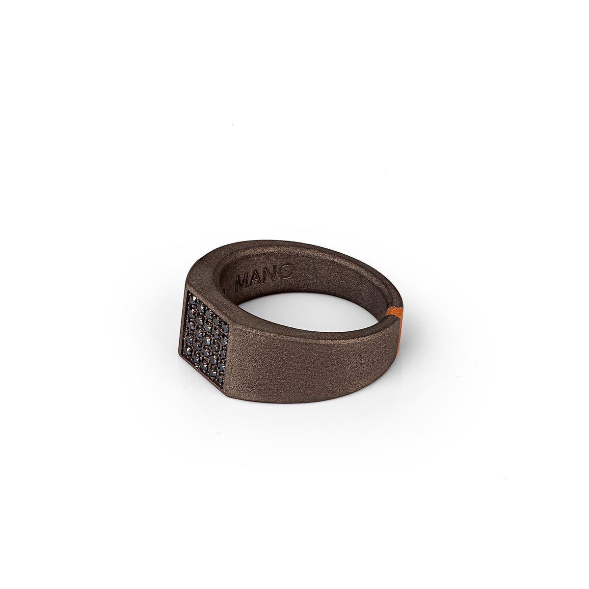 ANELLO UOMO IN TITANIO, ORO ROSSO E PAVE' DI 25 DIAMANTI BLACK.