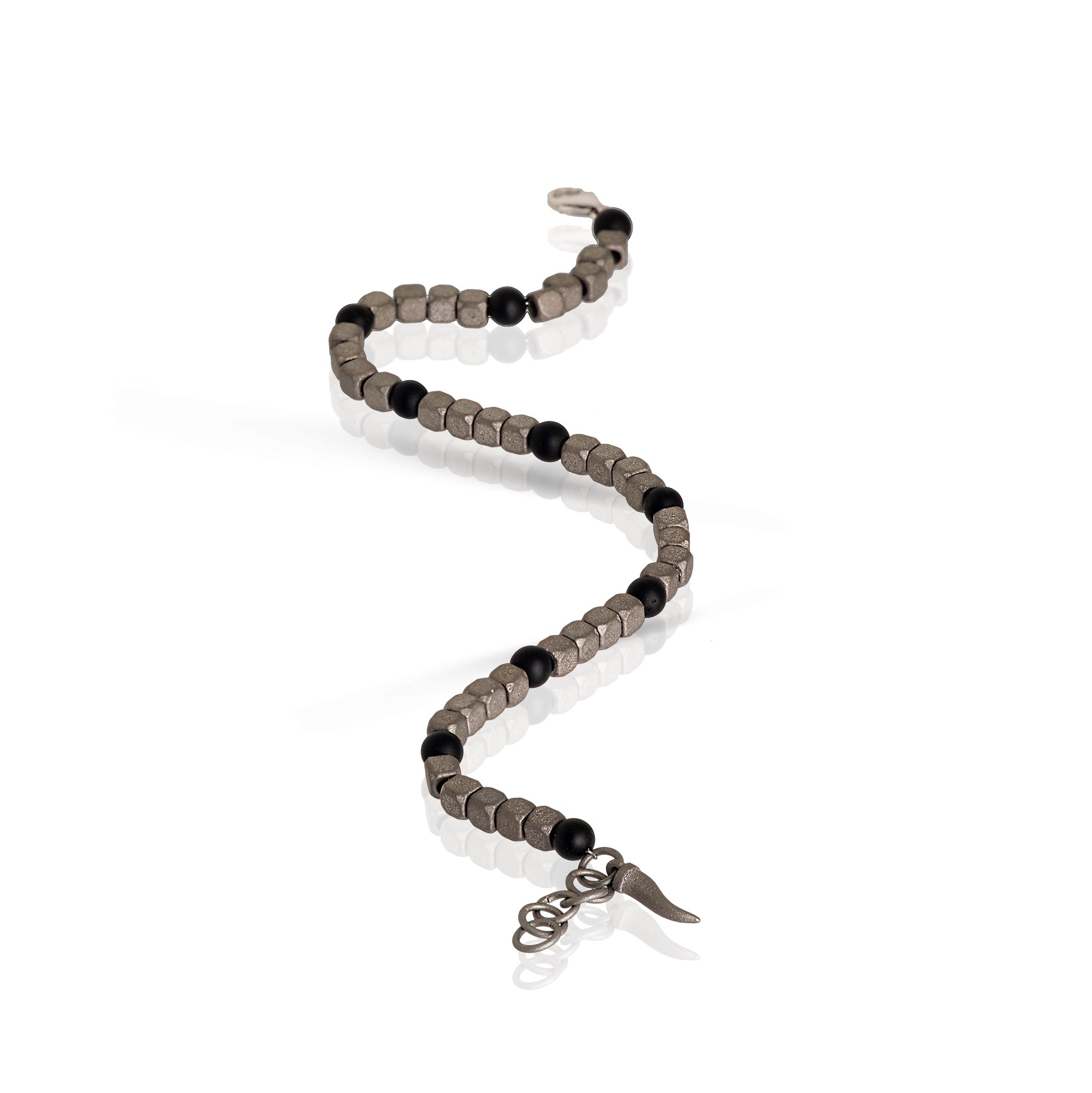 BRACCIALE UOMO IN TITANIO, ONICE E ORO ROSSO 9KT