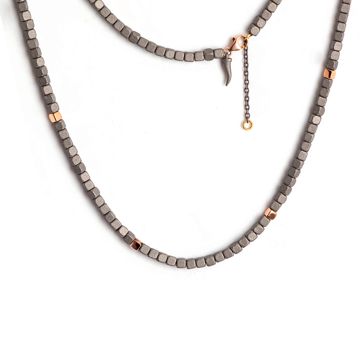 COLLANA UOMO CUBI IN TITANIO, 5 CUBOTTI ORO ROSSO 9 KT E CORNETTO TITANIO
