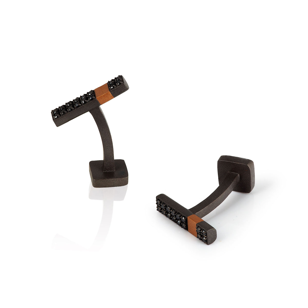 GEMELLI IN TITANIO,ORO 18 KT E 32 DIAMANTI BLACK