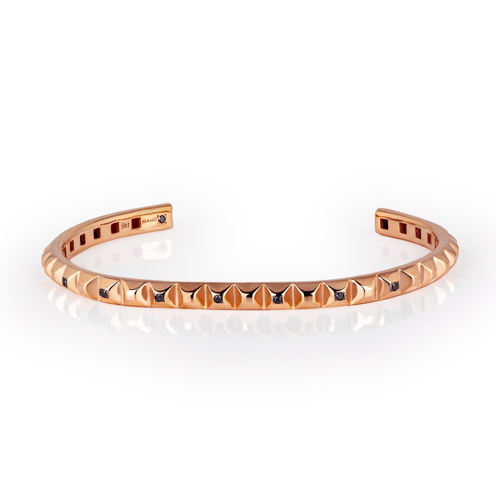 Tutto quello che devi sapere sui bracciali da uomo