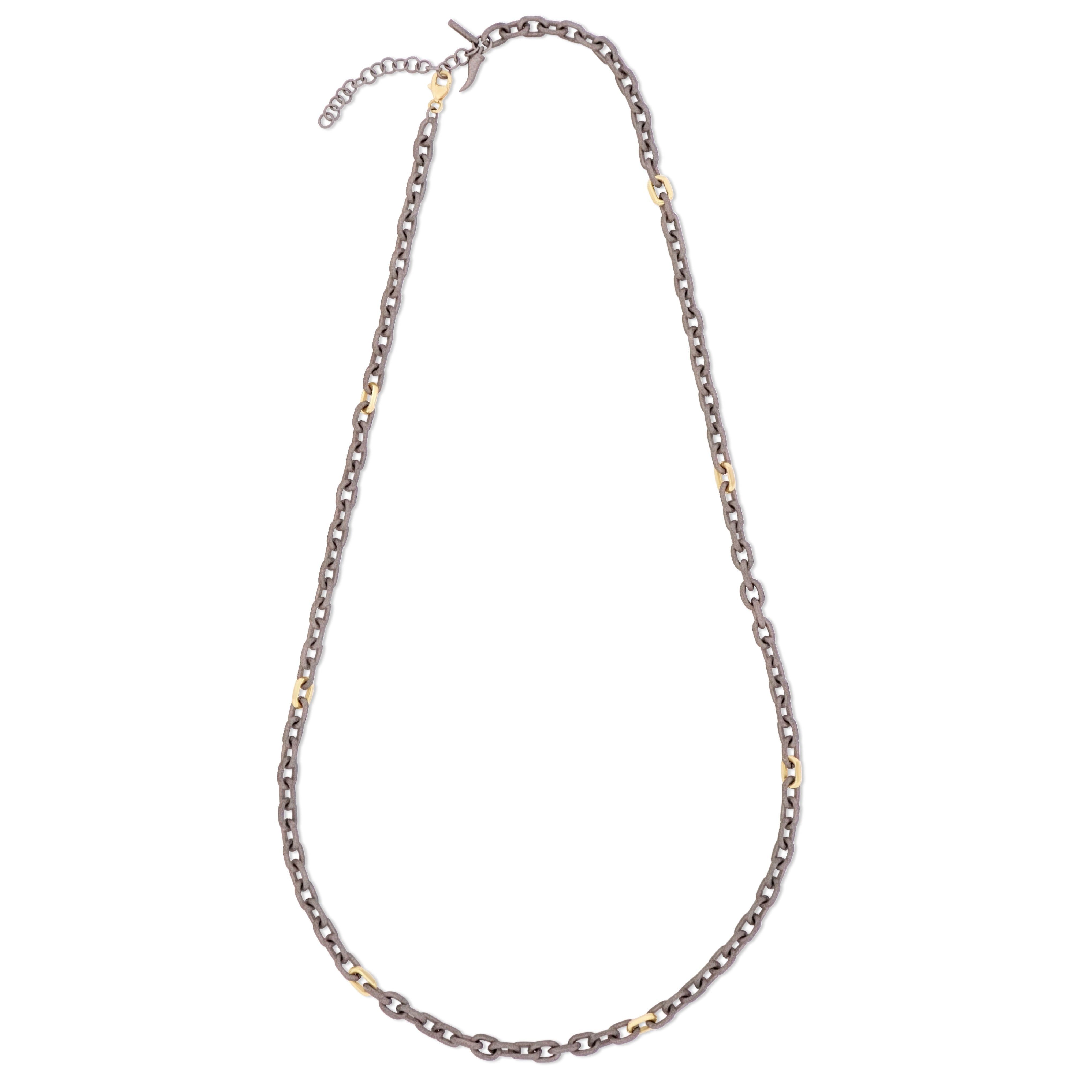 COLLIER HOMME AVEC CHAÎNE EN TITANE, SEPT MAILLONS ET FERMOIR EN OR JAUNE 9 KT