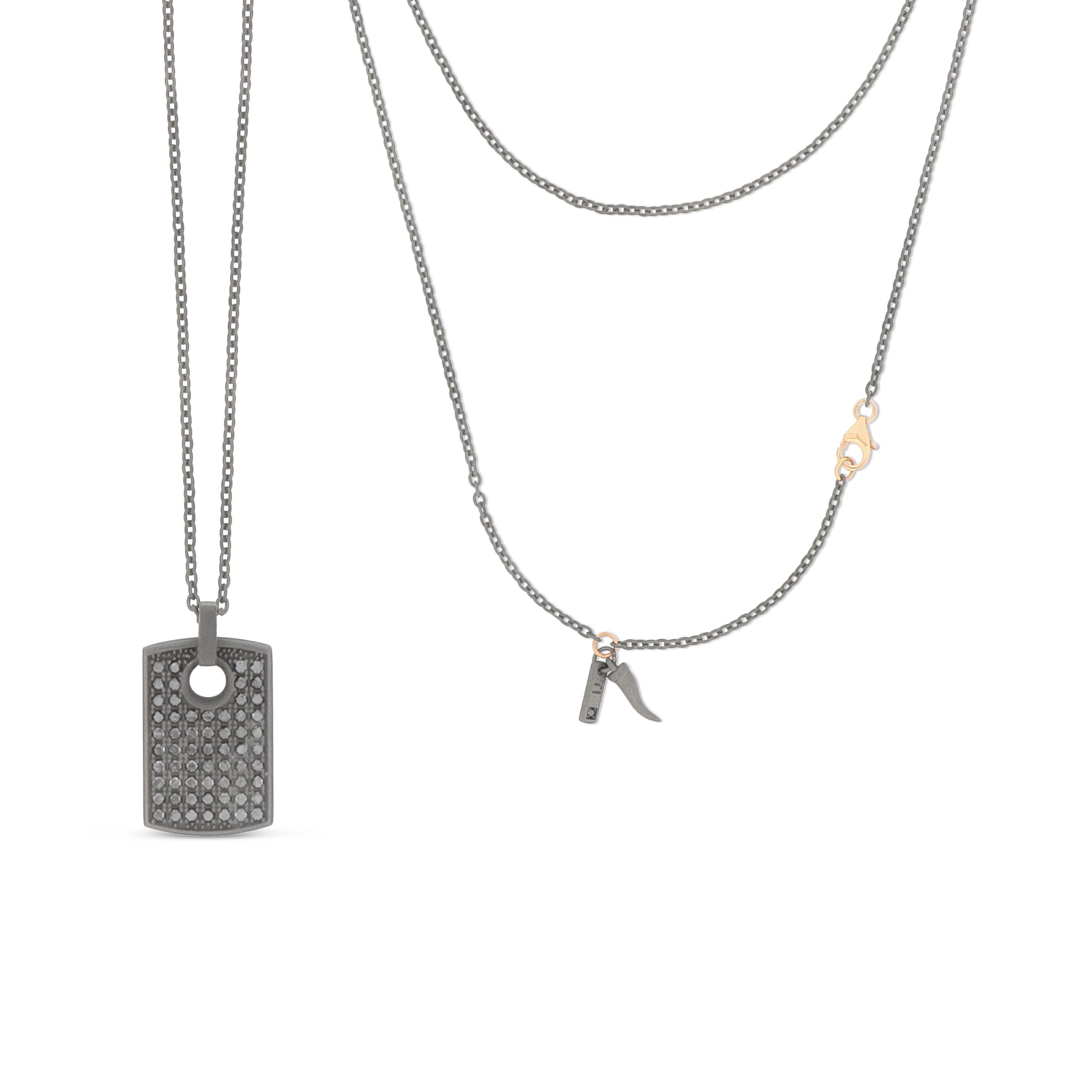 COLLANA CON TARGHETTA PICCOLA IN TITANIO, MOSCHETTONE ORO ROSSO 9 KT, DIAMANTI BLACK E CATENA