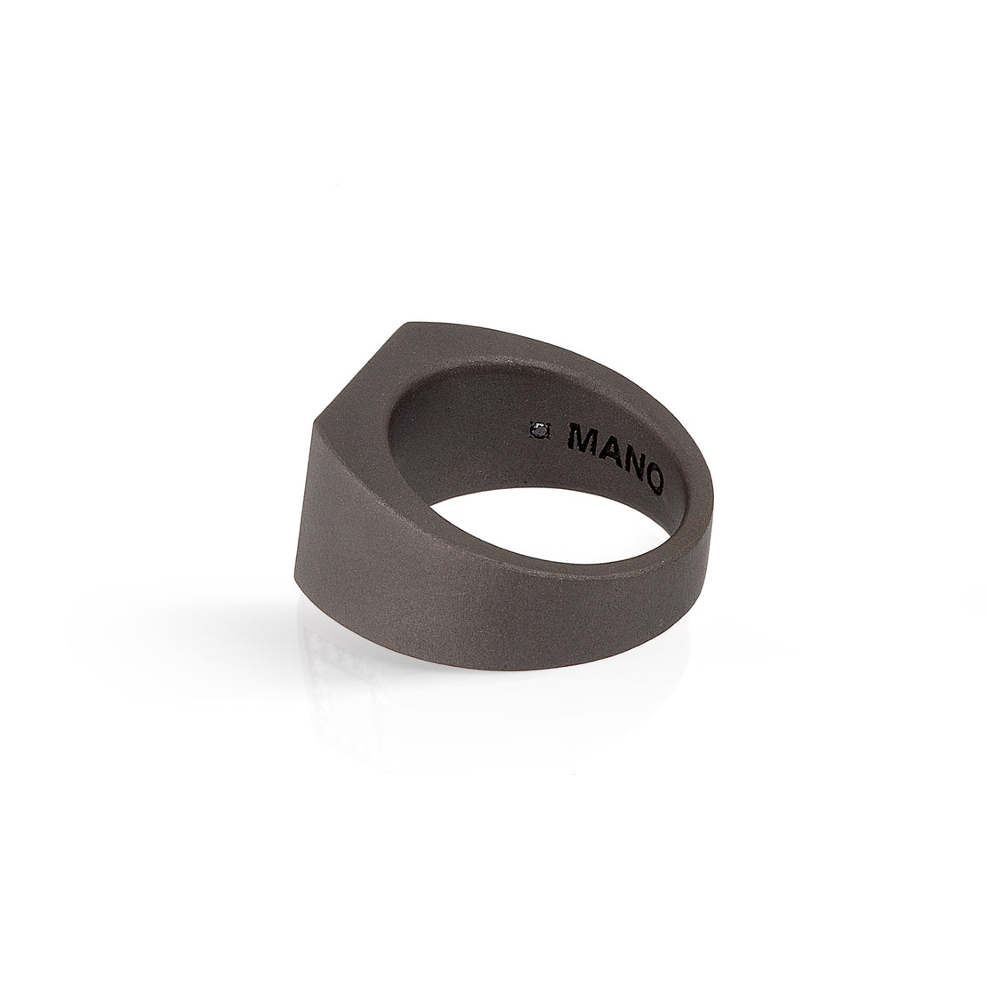 ANELLO UOMO IN TITANIO, ORO ROSSO E DIAMANTI BLACK.