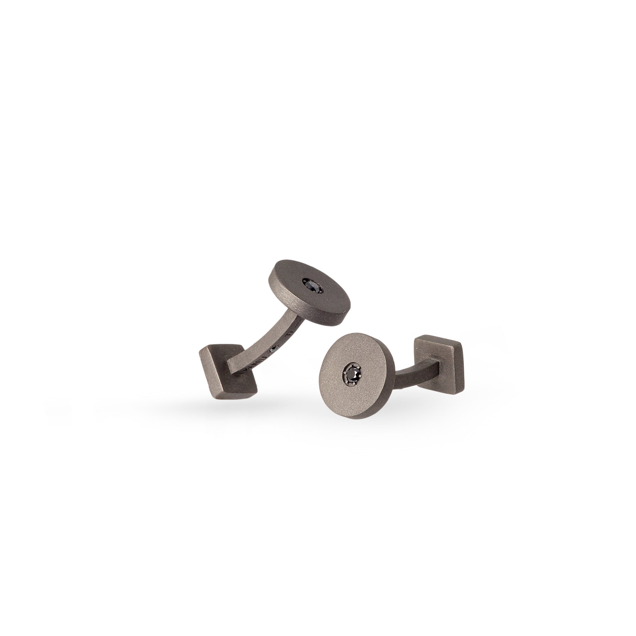BOUTONS DE MANCHETTE EN TITANE RONDS ET 2 DIAMANTS NOIRS