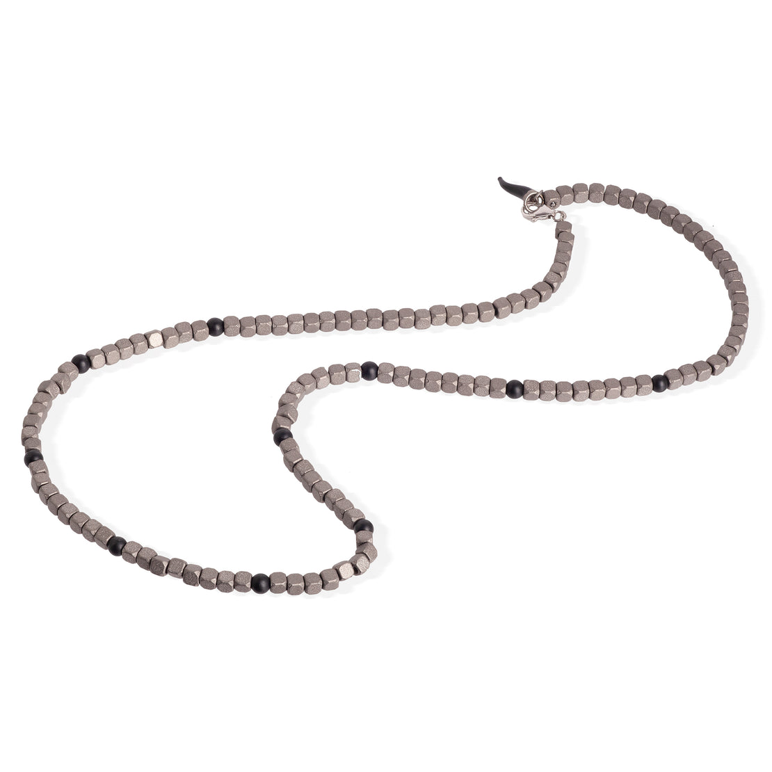 COLLIER HOMME CUBES EN TITANE, ONYX ET CORNE PORTE-BONHEUR ÉMAILLÉ NOIR