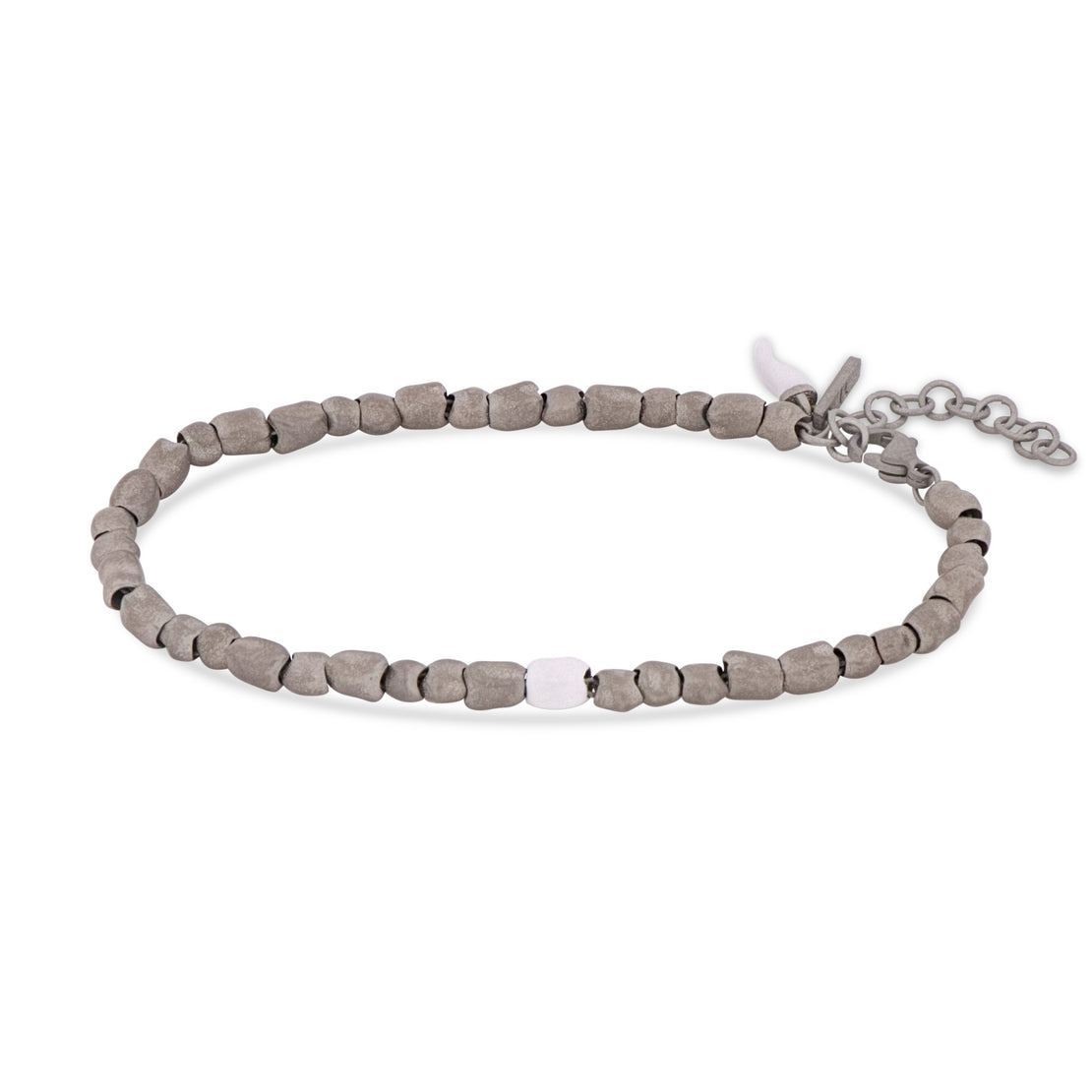 BRACELET HOMME AVEC PETITS SASSI EN TITANE, ÉMAIL BLANC ET CORNE PORTE-BONHEUR