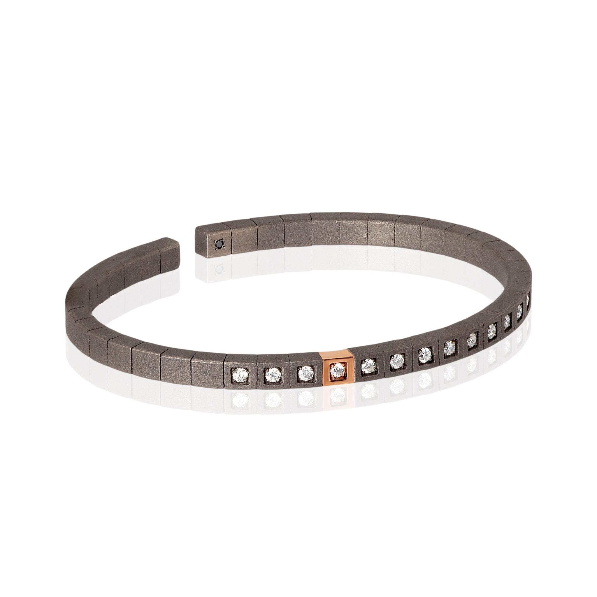 BRACCIALE UOMO IN TITANIO, ORO ROSSO 9 KT, DIAMANTI WHITE.