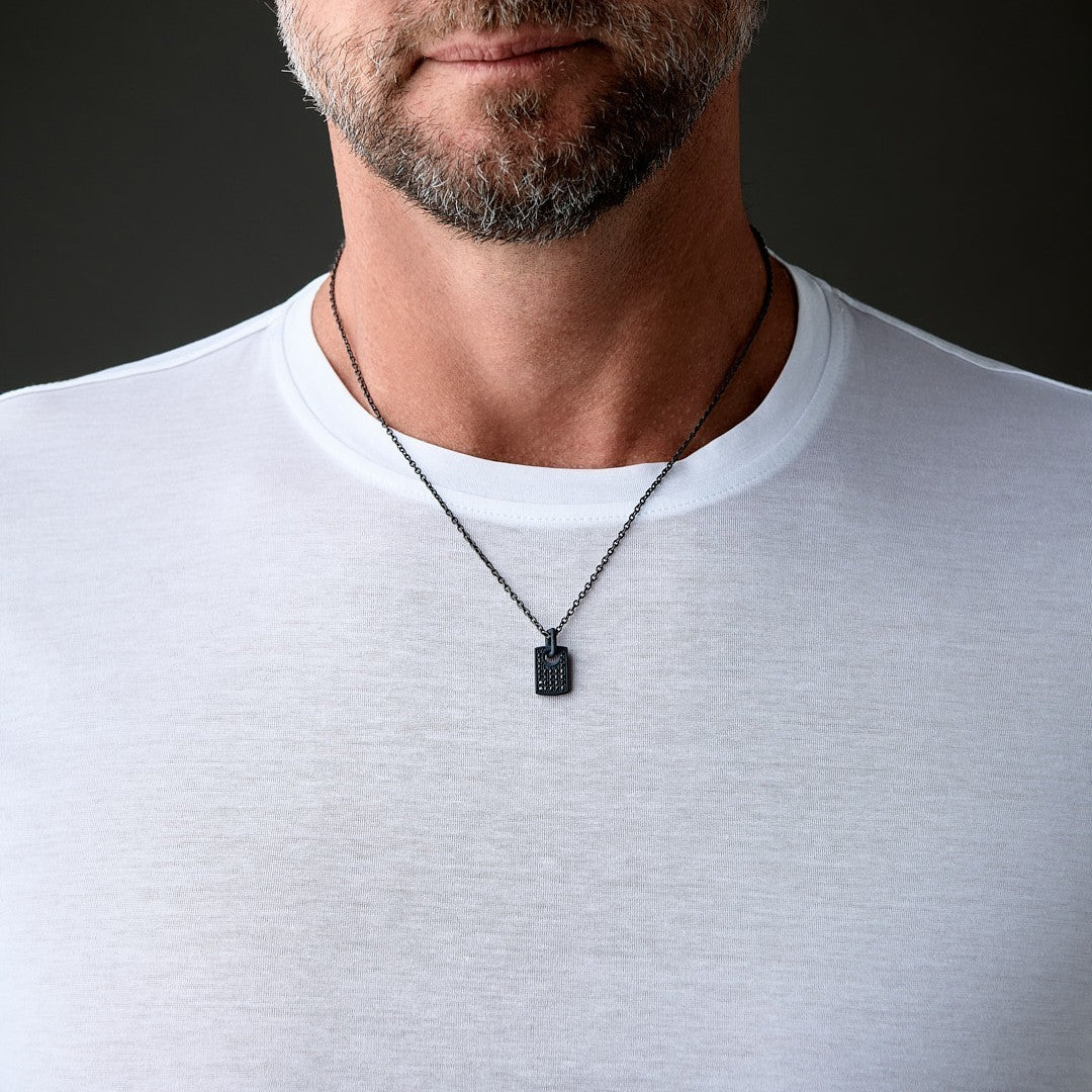 COLLIER TITANE NOIR AVEC PLAQUE ET DIAMANTS NOIRS